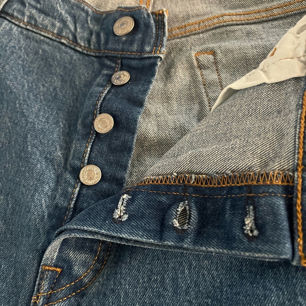 Levi's 501 Button Fly Straight Leg w/Cropped Length Jeans PLUS SIZE 20 NWT - Picture 4 of 6